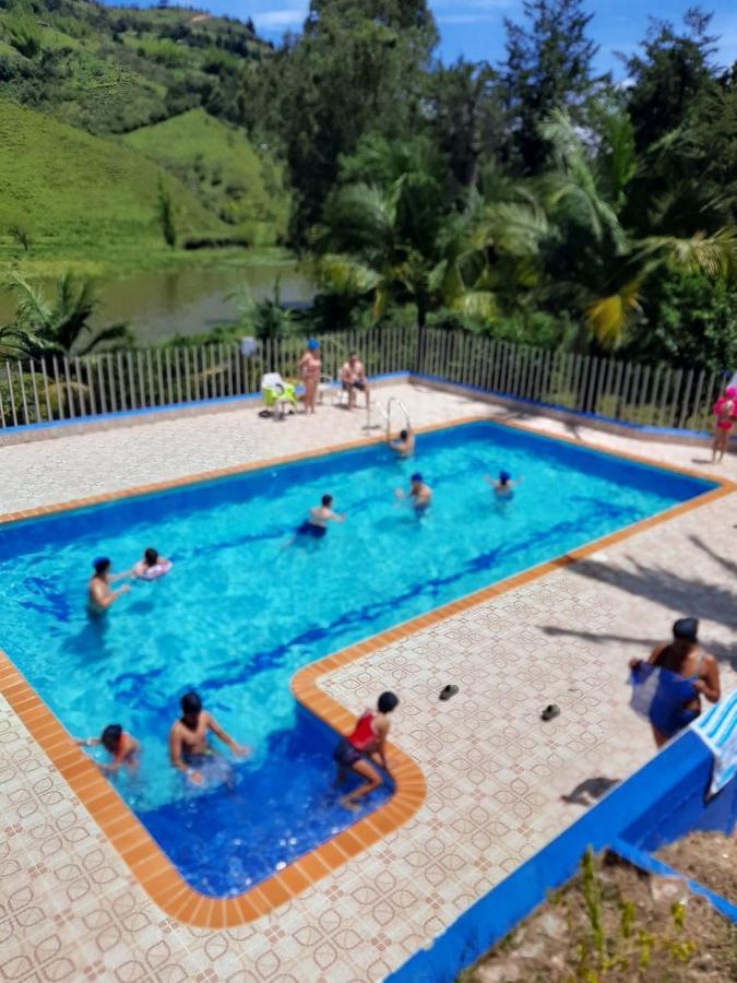 Hotel El Potrillo El Penol  Eksteriør bilde